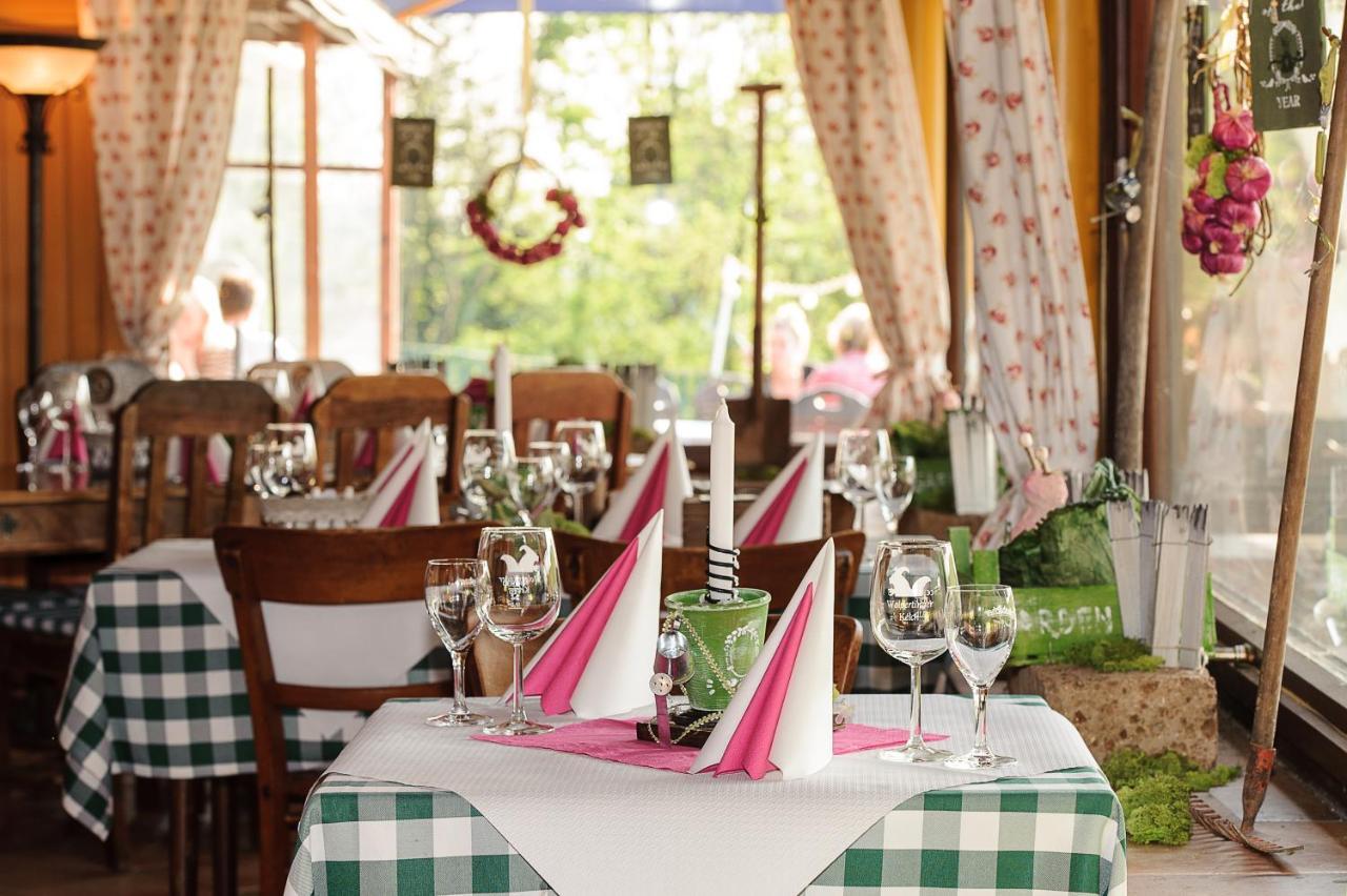 Hotel Merkurwald - Restaurant Wolpertinger Baden-Baden Esterno foto